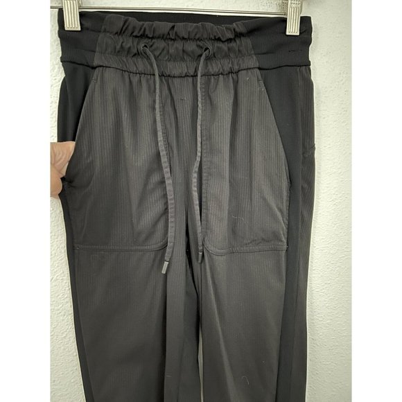 Lululemon Beyond The Studio Jogger Black High Rise Size 2 Ruched Legs - Picture 3 of 6